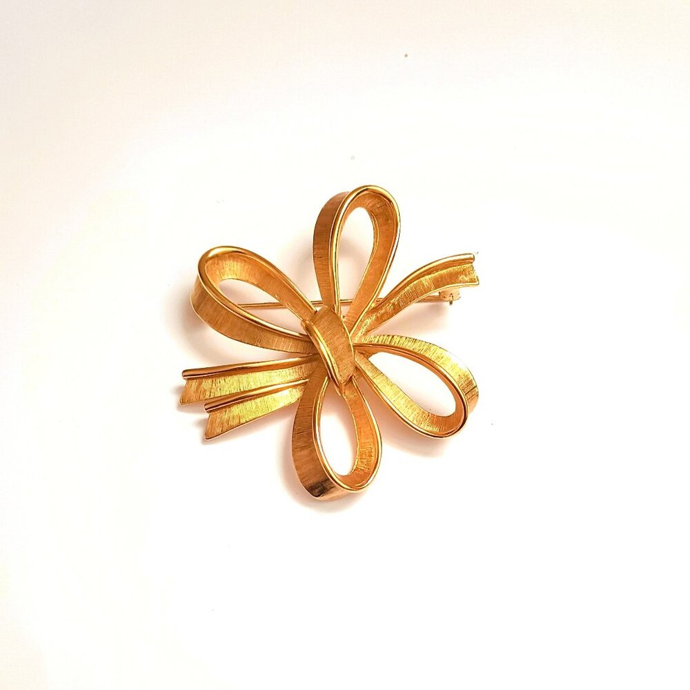 Monet Brushed Gold Ribbon Brooch Vintage Fall Bow Pin
